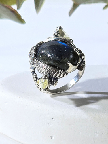 Серебряное кольцо ETERI с лабрадоритом и лимонным кварцем